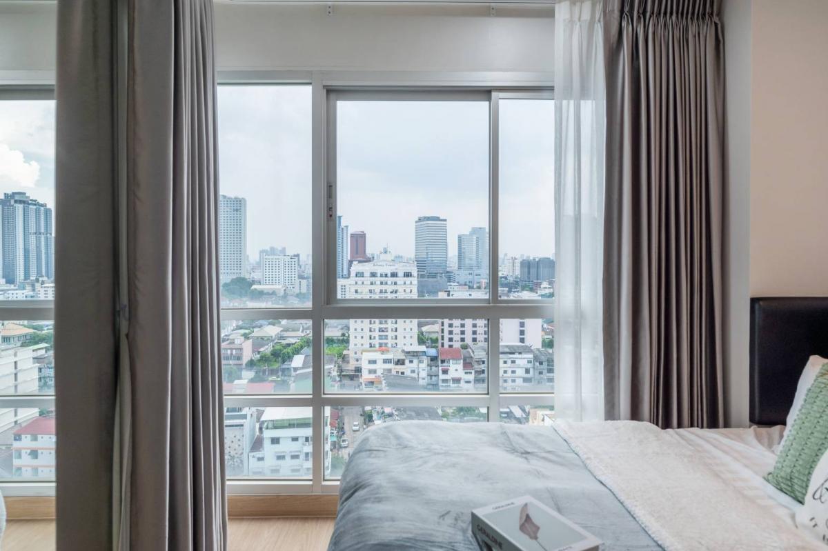 For SaleCondoRatchadapisek, Huaikwang, Suttisan : 🌟 Executive life… Just having a salary and MRT makes life look more luxurious immediately! 🌟U Delight Huai Khwang makes life look good like a classy person✨️✨️