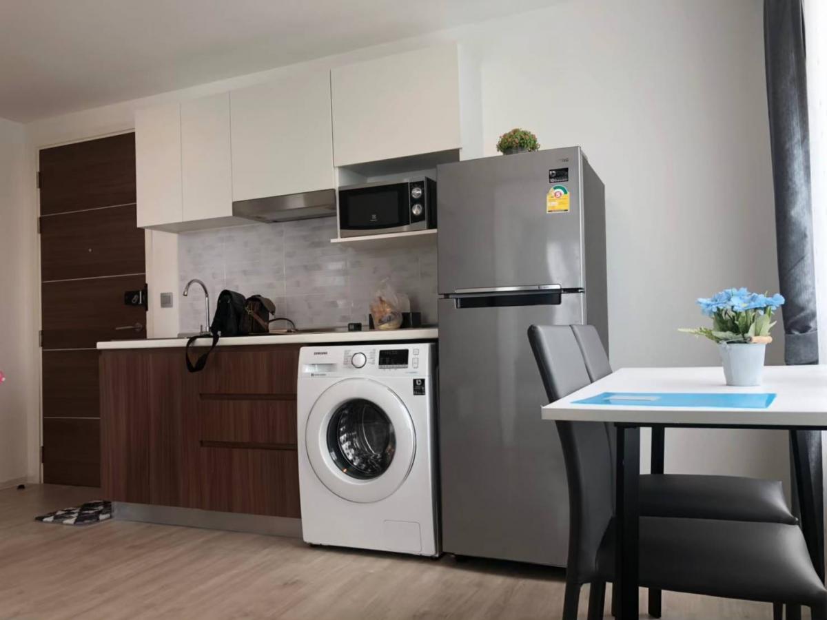 For rent Atmoz Ladprao 71, a lowrise condo with a large lake view in