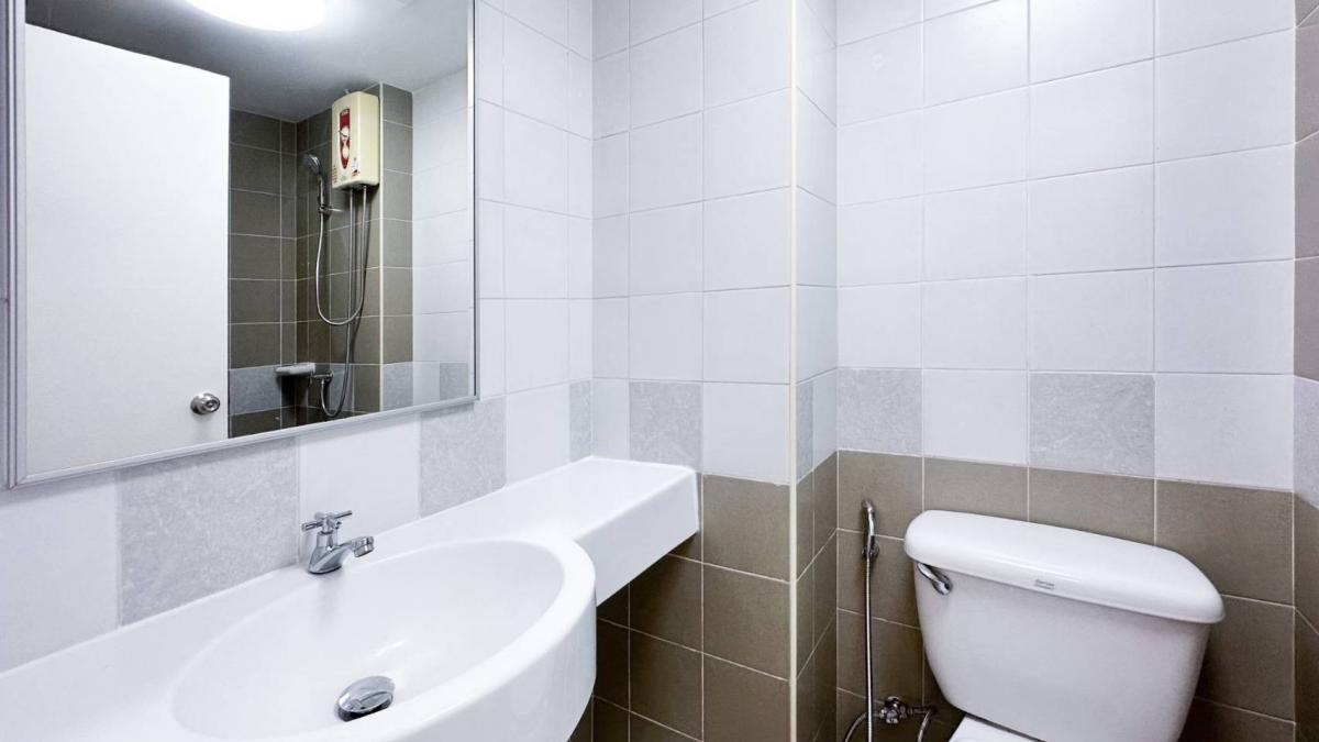 For SaleCondoRamkhamhaeng, Hua Mak : 👉Lumpini Condo Town Bodindecha-Ramkhamhaeng✨️✅️Next to Bodindecha School ✅️Near Ramkhamhaeng University, a food source Town in town🤩