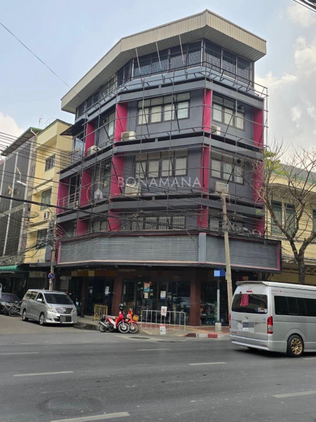 ให้เช่าร้านค้า/ตลาดนัดเยาวราช บางลำพู : ให้เช่าพื้นที่ธุรกิจชั้นล่างติดถนน เจริญกรุง/เยาวราช (MRT สามยอด 400m)