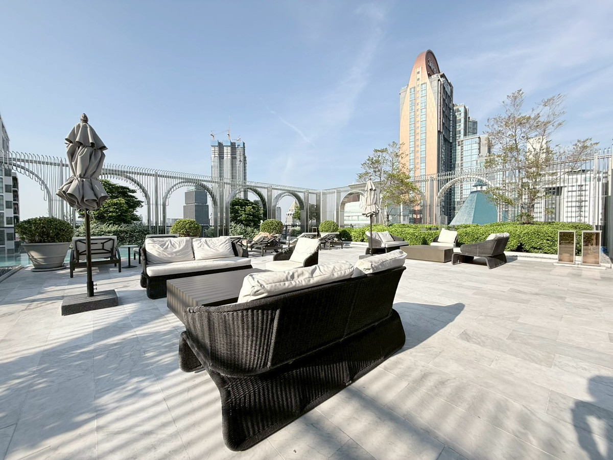 For RentCondoSathorn, Narathiwat : Luxury Fully furnished condo for rent in Soi Suan Plu 2 Bedrooms - Sathorn