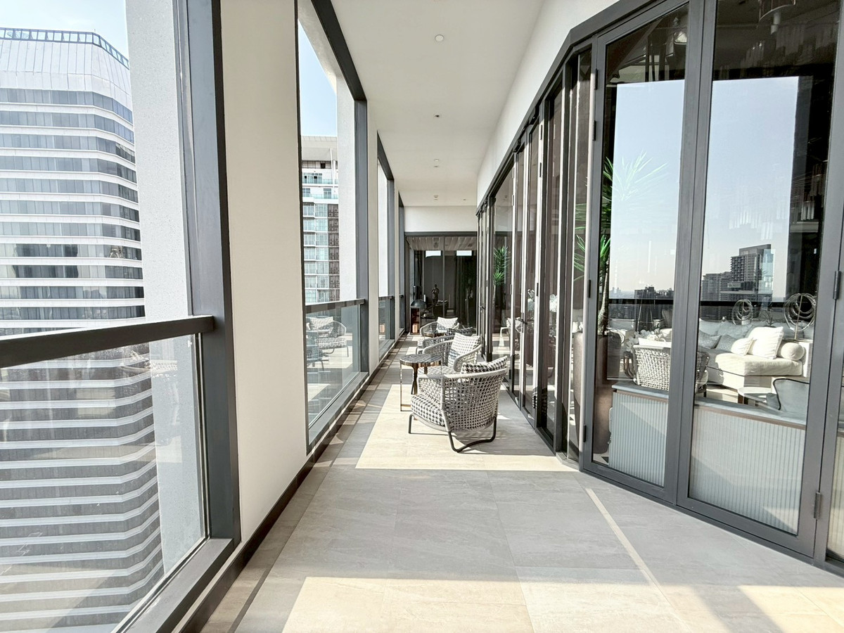 For RentCondoSathorn, Narathiwat : Luxury Fully furnished condo for rent in Soi Suan Plu 2 Bedrooms - Sathorn