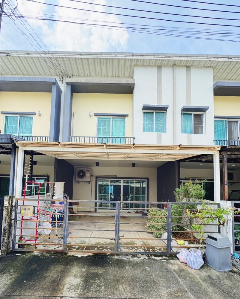 For SaleTownhomeNawamin, Ramindra : Best Deal! 2-Storey Townhome for Sale in Pleno Phaholyothin-Sai Mai Front Zone Location, 18-Meter-Wide Main Road, 20.6 Sq. Wah, 3 Bedrooms, 2 Bathrooms, 2 Parking Spaces. Prime Spot Near Sai Mai Road, Expressway, and Khu
