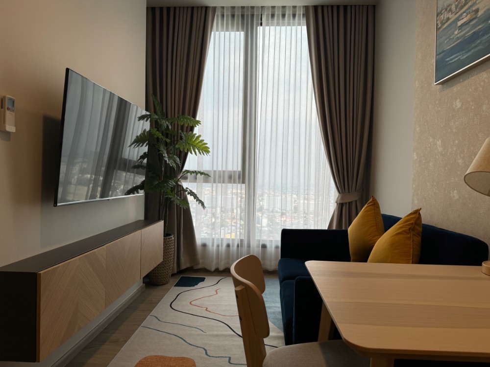 For RentCondoLadprao, Central Ladprao : For rent, 35 square meters, beautifully decorated, city view, high floor