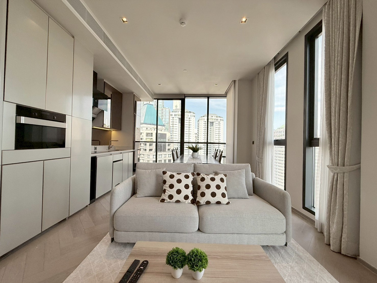 For RentCondoSathorn, Narathiwat : Luxury Fully furnished condo for rent in Soi Suan Plu 2 Bedrooms - Sathorn