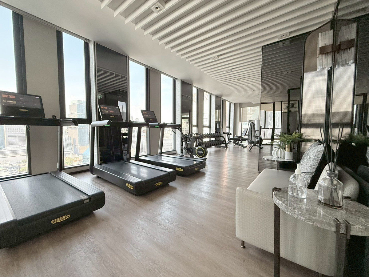 For RentCondoSathorn, Narathiwat : Luxury Fully furnished condo for rent in Soi Suan Plu 2 Bedrooms - Sathorn