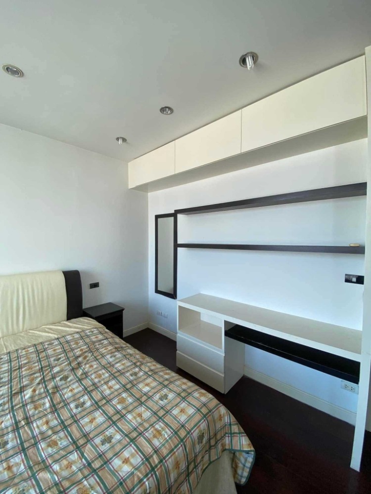 For SaleCondoWitthayu, Chidlom, Langsuan, Ploenchit : - Urgent Sale - Manhattan Chidlom (Manhattan Chidlom) Ready to move in (S05-1247)