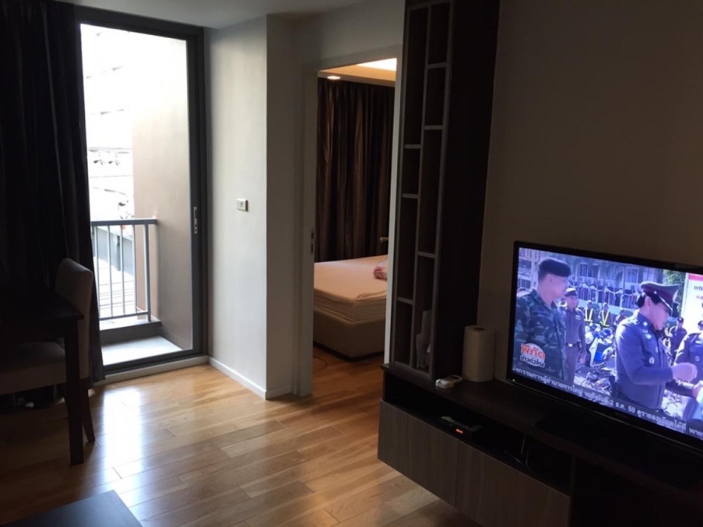 For RentCondoWitthayu, Chidlom, Langsuan, Ploenchit : For rent Focus at Ploenchit 1 bed special deal