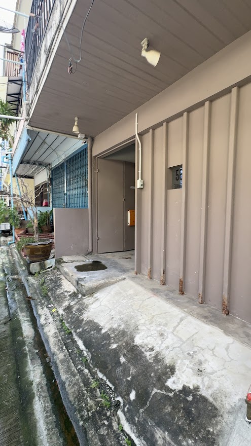 For RentShop HouseOnnut, Udomsuk : Commercial building for rent, 3 floors, Sukhumvit 95, near BTS Bang Chak (N.856)