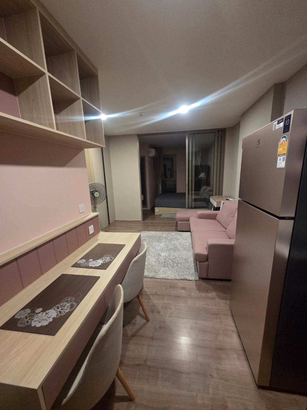 ให้เช่าคอนโดปิ่นเกล้า จรัญสนิทวงศ์ : 🏡 ให้เช่า Aspire Pinklao - Arun Ammarin  คอนโด Low-Rise 5 ชั้น ใกล้ รพ.ศิริราช 🏥