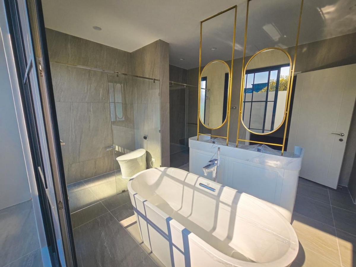 ขายบ้านเกษตรศาสตร์ รัชโยธิน : 📢👇 นาราสิริ พหล-วัชรพล (Narasiri: Phahol – Watcharapol) แปลงมุม พร้อมสวนส่วนตัว หลังที่ดีที่สุดในโครงการ หน้าบ้านหันทิศเหนือ เดินทางสะดวกหลายเส้นทาง ใกล้ทางด่วน