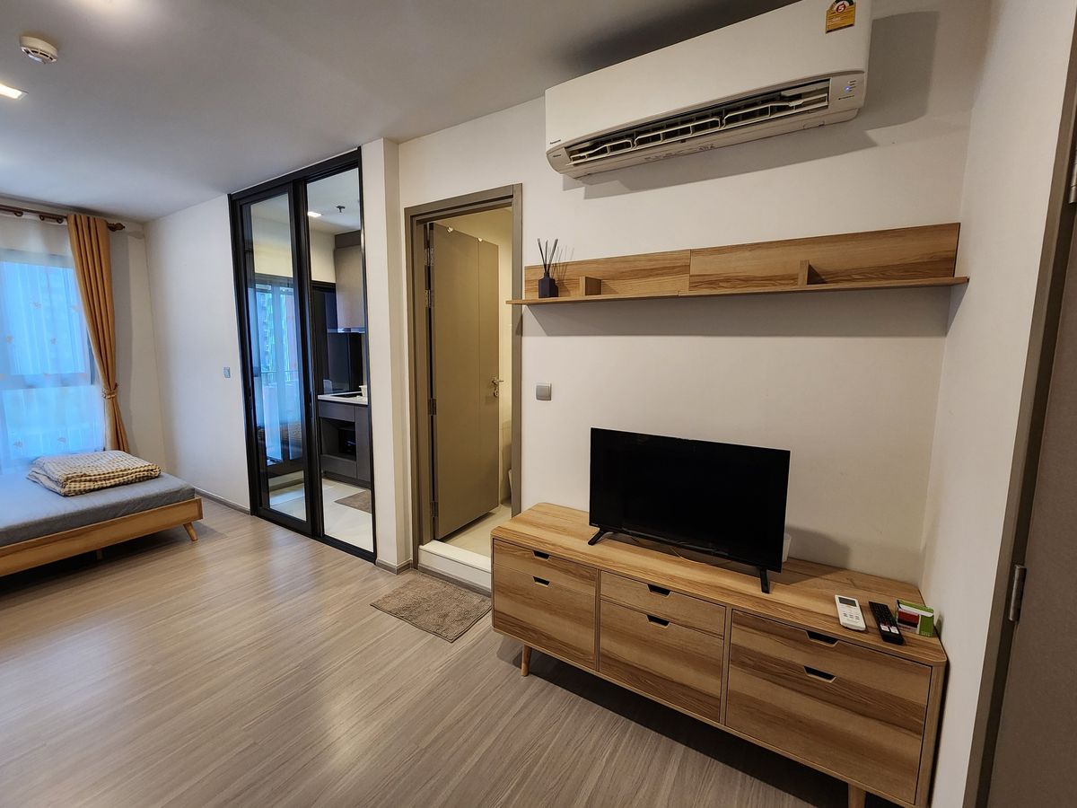 ให้เช่าคอนโดพระราม 9 เพชรบุรีตัดใหม่ RCA : Life asoke hype studio  27  sqm 16,500 baht   ห้องราคาดี ห้องสวย พร้อมเข้าอยู่ Call 0656511459