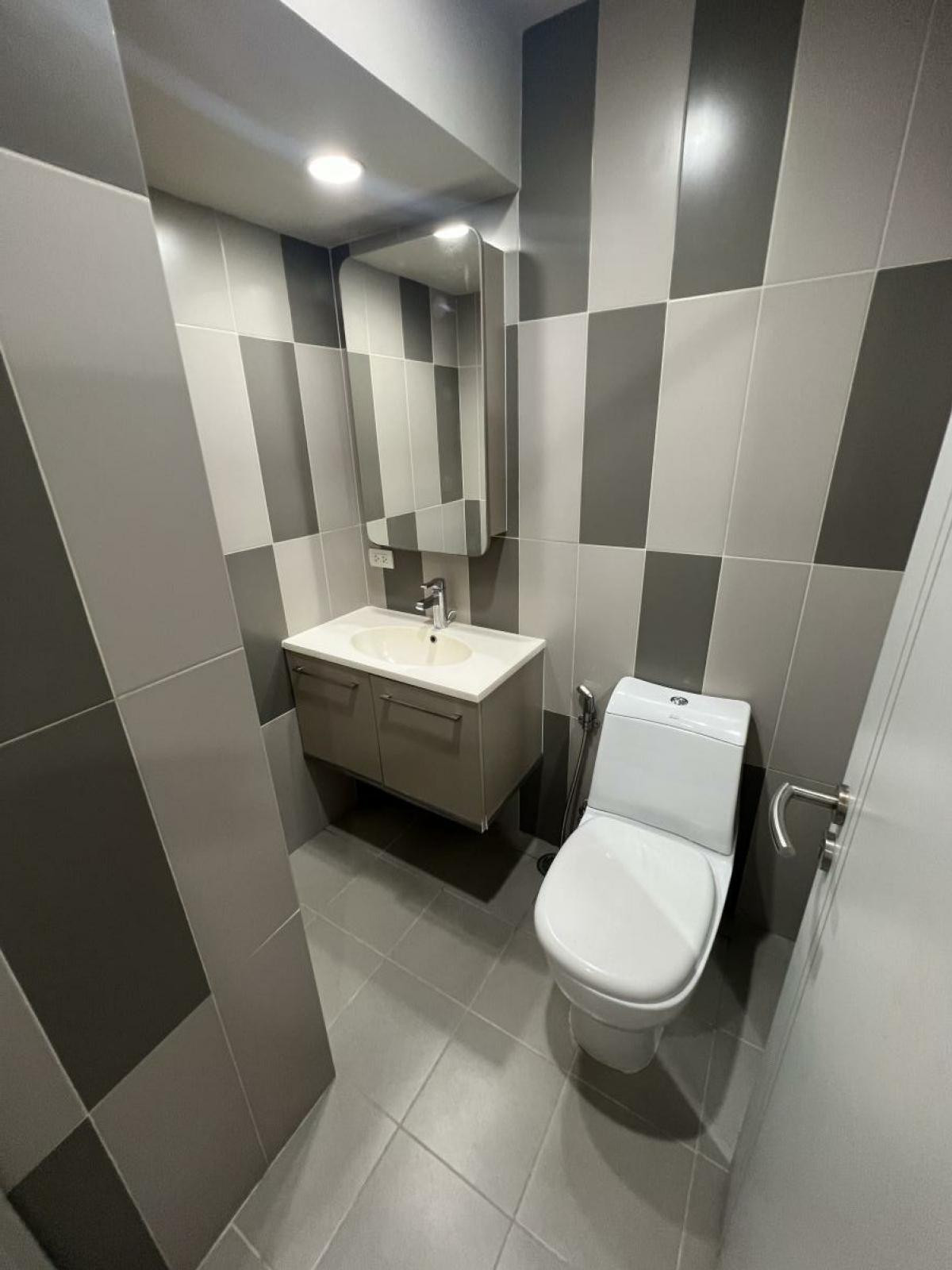 For SaleCondoSapankwai,Jatujak : For Sale Condo , Onyx Phaholyothin , Duplex , BTS-Saphan Khwai , Sam Sen Nai , Phaya Thai , Bangkok , CX-131838