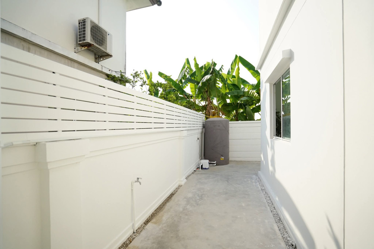 For SaleHouseNonthaburi, Bang Yai, Bangbuathong : For Sale House , Pruksa Village 5 Wongwaen - Rattanathibet , corner unit , newly renovated , Bang Khu Rat , Bang Bua Thong , Nonthaburi , CX-143835