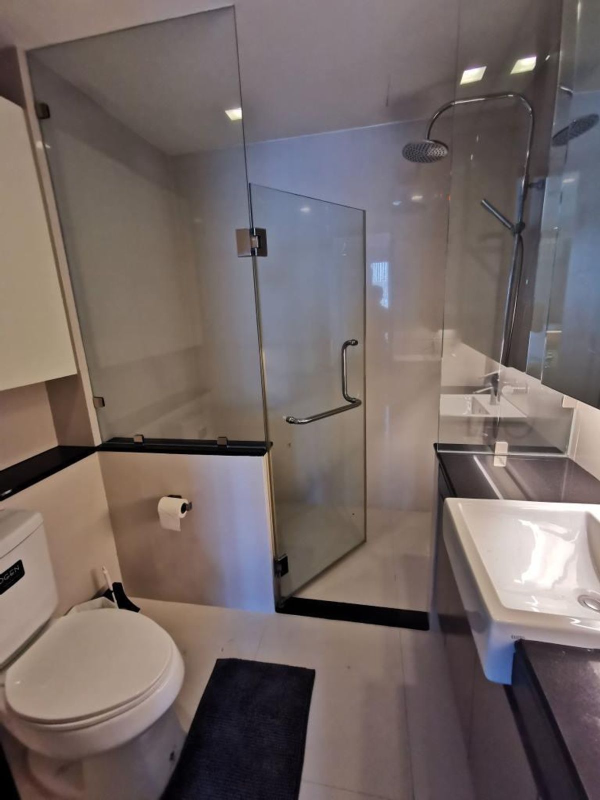 For RentCondoWitthayu, Chidlom, Langsuan, Ploenchit : O2 Hip Condo 64 sq m. with 1 bedroom nice decoration furnished for rent short walk Ploen Chit BTS 