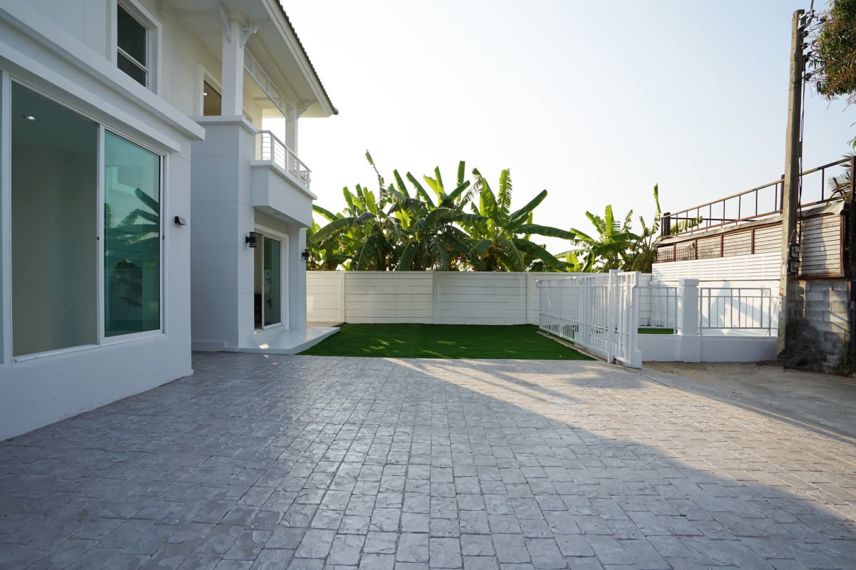 For SaleHouseNonthaburi, Bang Yai, Bangbuathong : For Sale House , Pruksa Village 5 Wongwaen - Rattanathibet , corner unit , newly renovated , Bang Khu Rat , Bang Bua Thong , Nonthaburi , CX-143835