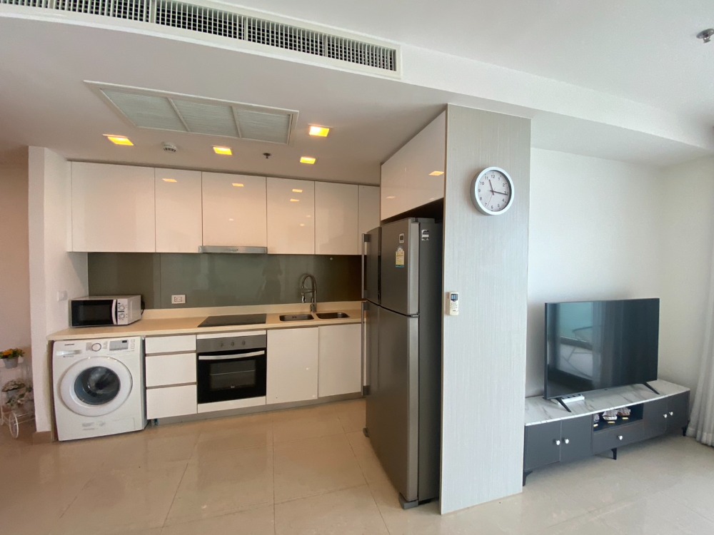 For SaleCondoPattaya, Bangsaen, Chonburi : For sale condo The Palm wongamat beach Front pattaya 2 Bed Foreigner quota (S03-1914)