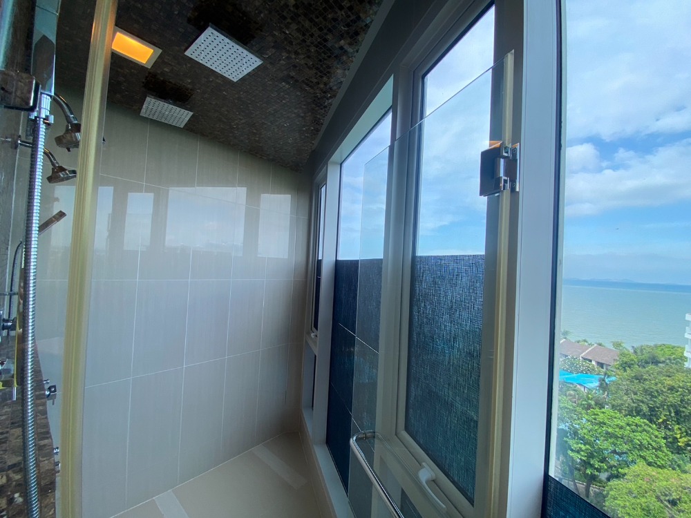 For SaleCondoPattaya, Bangsaen, Chonburi : For sale condo The Palm wongamat beach Front pattaya 2 Bed Foreigner quota (S03-1914)