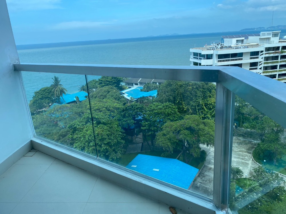For SaleCondoPattaya, Bangsaen, Chonburi : For sale condo The Palm wongamat beach Front pattaya 2 Bed Foreigner quota (S03-1914)