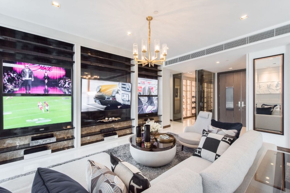 For SaleCondoNana, North Nana,Sukhumvit13, Soi Nana : 🔥🔥 𝙁𝙊𝙍 𝙎𝘼𝙇𝙀 : 𝙋𝙧𝙞𝙘𝙚 𝟖𝟏 𝙈𝘽 𝐐𝟏 𝐒𝐮𝐤𝐡𝐮𝐦𝐯𝐢 𝐭 , 𝙁𝙪𝙡𝙡𝙮 𝙁𝙞𝙩𝙩𝙚𝙙 , 𝟑 𝘽𝙚𝙙 𝟑 𝘽𝙖𝙩𝙝, 𝟏 𝐌𝐚𝐢𝐝 203.97 s.s., contact Mr. Nat 0959415999