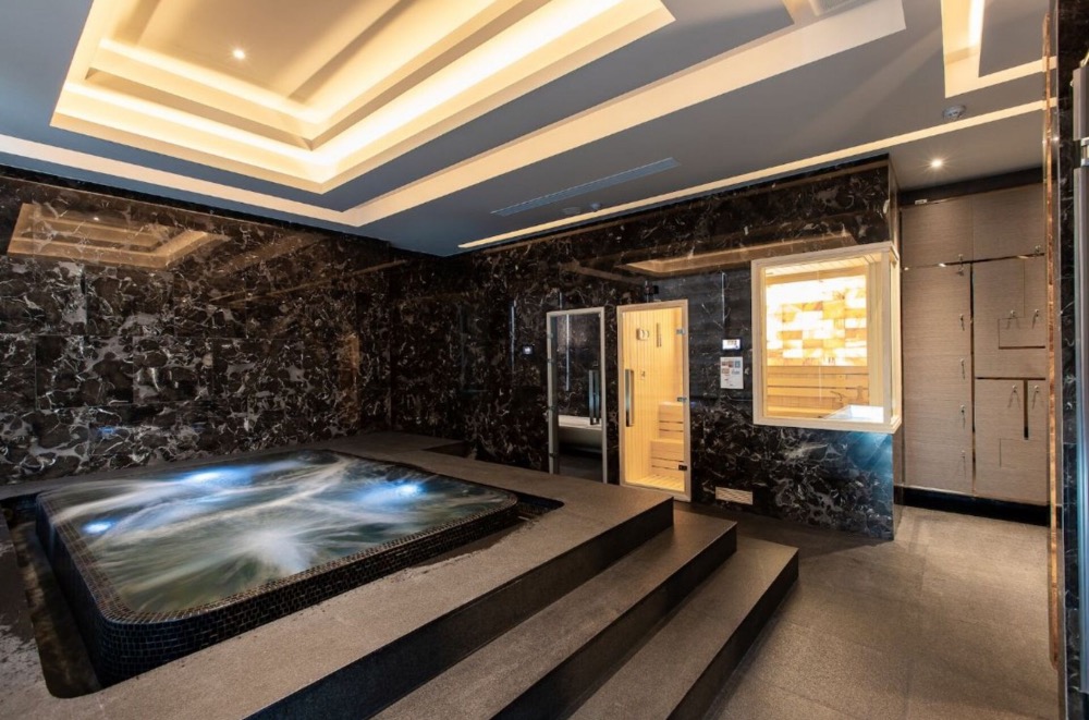 For SaleCondoNana, North Nana,Sukhumvit13, Soi Nana : 🔥🔥 𝙁𝙊𝙍 𝙎𝘼𝙇𝙀 : 𝙋𝙧𝙞𝙘𝙚 𝟖𝟏 𝙈𝘽 𝐐𝟏 𝐒𝐮𝐤𝐡𝐮𝐦𝐯𝐢 𝐭 , 𝙁𝙪𝙡𝙡𝙮 𝙁𝙞𝙩𝙩𝙚𝙙 , 𝟑 𝘽𝙚𝙙 𝟑 𝘽𝙖𝙩𝙝, 𝟏 𝐌𝐚𝐢𝐝 203.97 s.s., contact Mr. Nat 0959415999