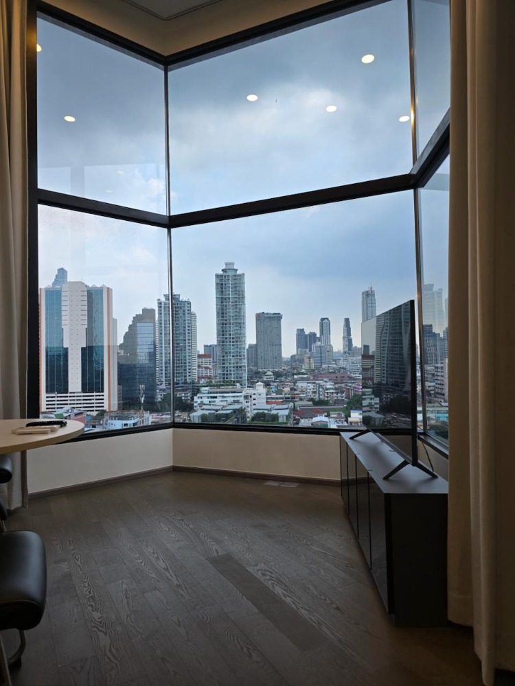 For RentCondoSiam Paragon ,Chulalongkorn,Samyan : Park Origin Chula Samyan【𝐑𝐄𝐍𝐓】🔥 Duplex room, 2 bedrooms, good price, near Chula, near Sam Yan MRT, convenient travel, ready to move in 🔥 Contact Line ID: @hacondo