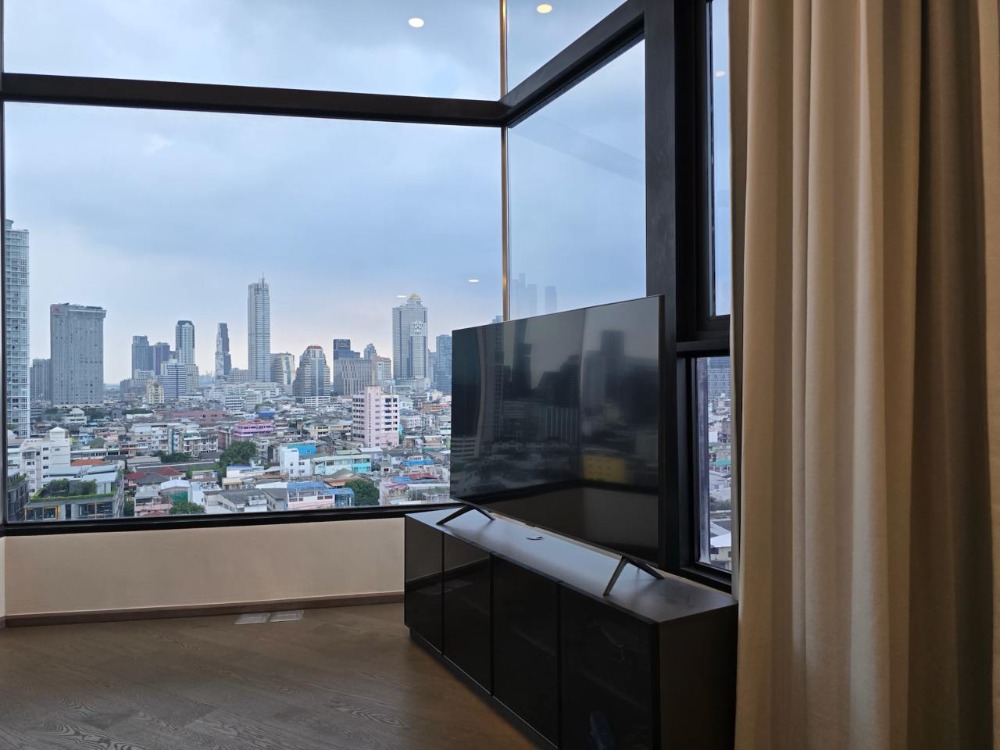 For RentCondoSiam Paragon ,Chulalongkorn,Samyan : Park Origin Chula Samyan【𝐑𝐄𝐍𝐓】🔥 Duplex room, 2 bedrooms, good price, near Chula, near Sam Yan MRT, convenient travel, ready to move in 🔥 Contact Line ID: @hacondo