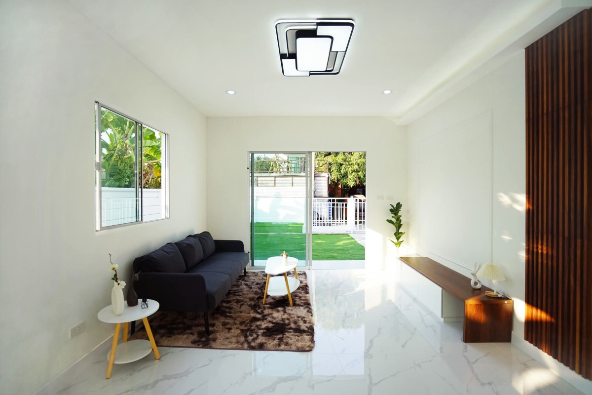 For SaleHouseNonthaburi, Bang Yai, Bangbuathong : For Sale House , Pruksa Village 5 Wongwaen - Rattanathibet , corner unit , newly renovated , Bang Khu Rat , Bang Bua Thong , Nonthaburi , CX-143835