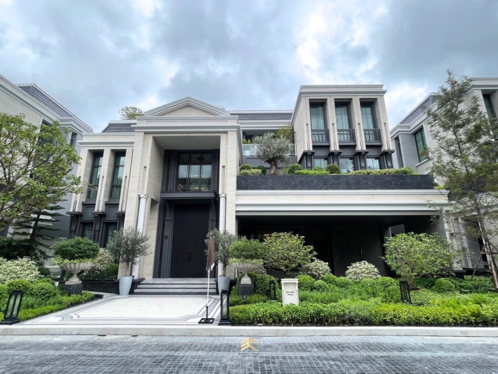 For SaleHousePattanakan, Srinakarin : 3-storey luxury house from SC Asset: CONNOISSEUR Phatthanakan 🔺Starting at 87.5 million🔺 Usable area 756 sq m.