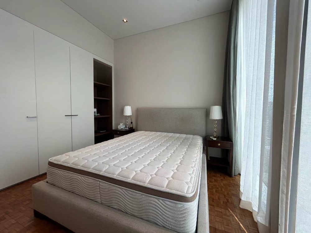 ให้เช่าคอนโดสาทร นราธิวาส : The Ritz Carlton mahanakorn residence