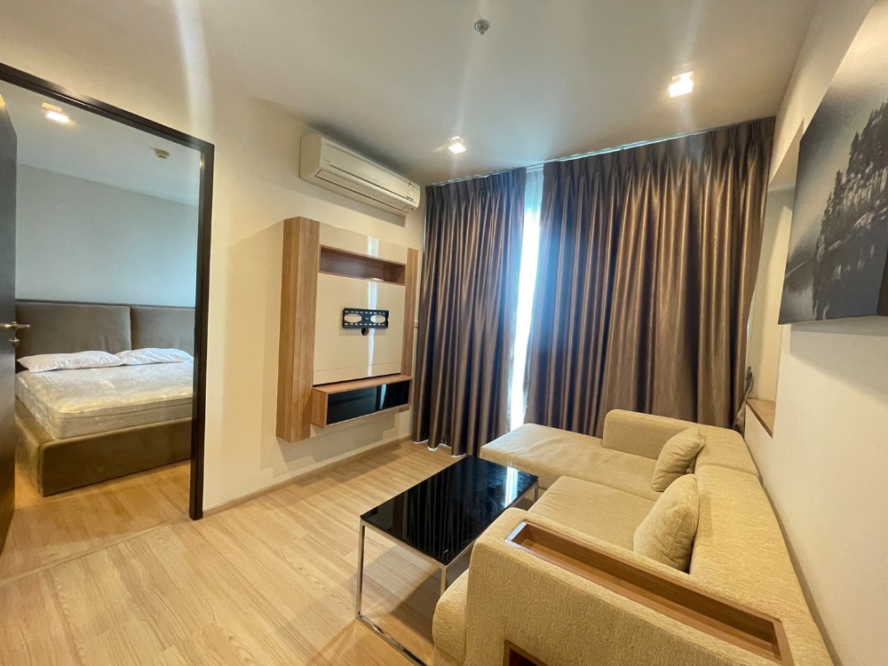 ให้เช่าคอนโดสาทร นราธิวาส : Rhythm sathorn ห้องมุม วิวแม่น้ำ เฟอนิเจ้อครบ พร้อมให้เช่า