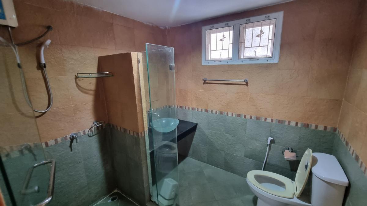 For SaleTownhomeSukhumvit, Asoke, Thonglor : Phrom Phong Townhouse for sale, 28 square wah, 4 bedrooms, 3 bathrooms, good condition