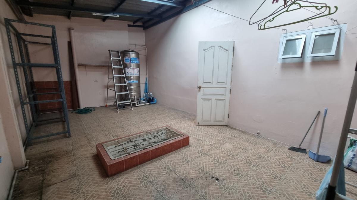 For SaleTownhomeSukhumvit, Asoke, Thonglor : Phrom Phong Townhouse for sale, 28 square wah, 4 bedrooms, 3 bathrooms, good condition