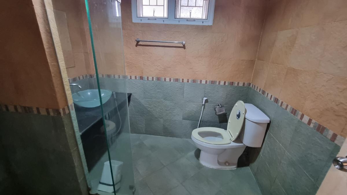 For SaleTownhomeSukhumvit, Asoke, Thonglor : Phrom Phong Townhouse for sale, 28 square wah, 4 bedrooms, 3 bathrooms, good condition