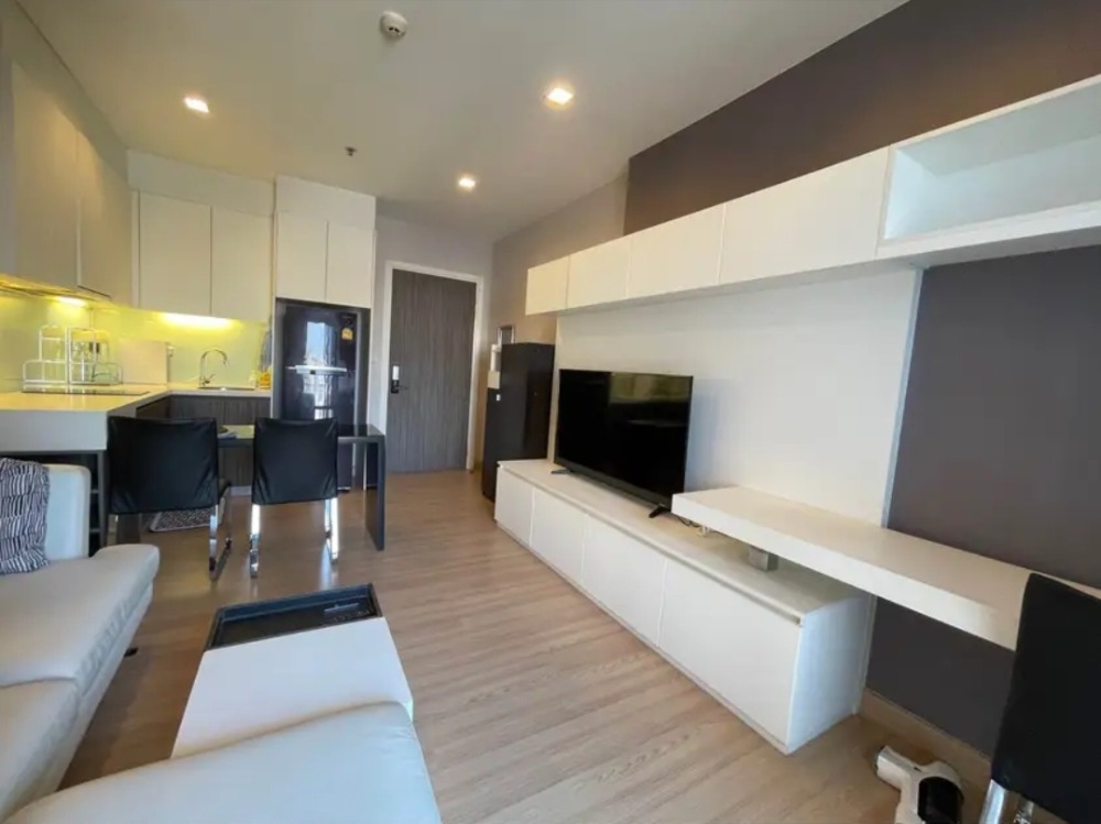 For RentCondoWongwianyai, Charoennakor : OMG2636  Nice 1 Bedroom - for RENT 18-Nov-25   [ Urbano Absolute Sathon - Taksin ]