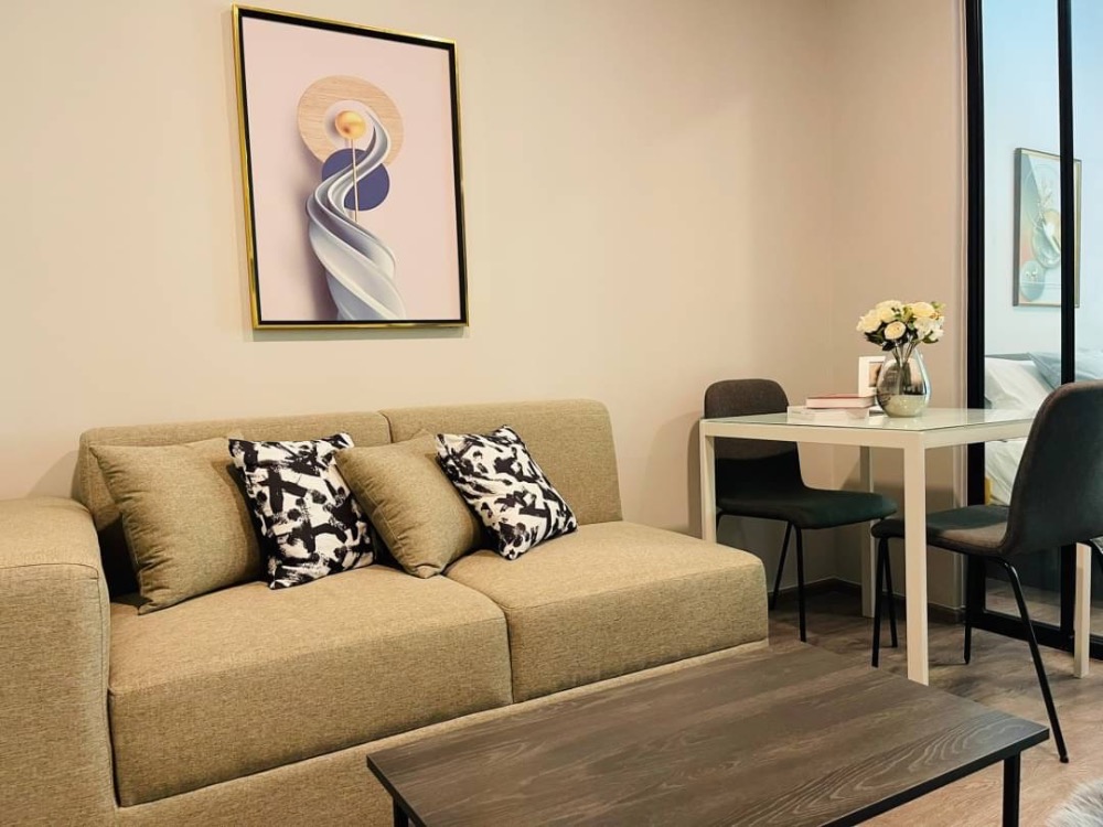 For SaleCondoRama9, Petchburi, RCA : For sale Monte Rama 9!!! 1 bedroom, 1 bathroom 0886382235