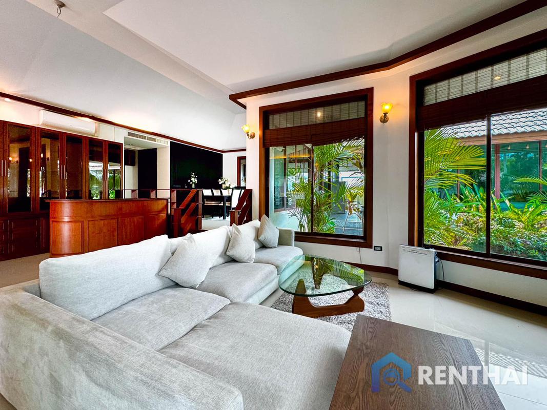 this is a beautiful house for a big family Livinginsider