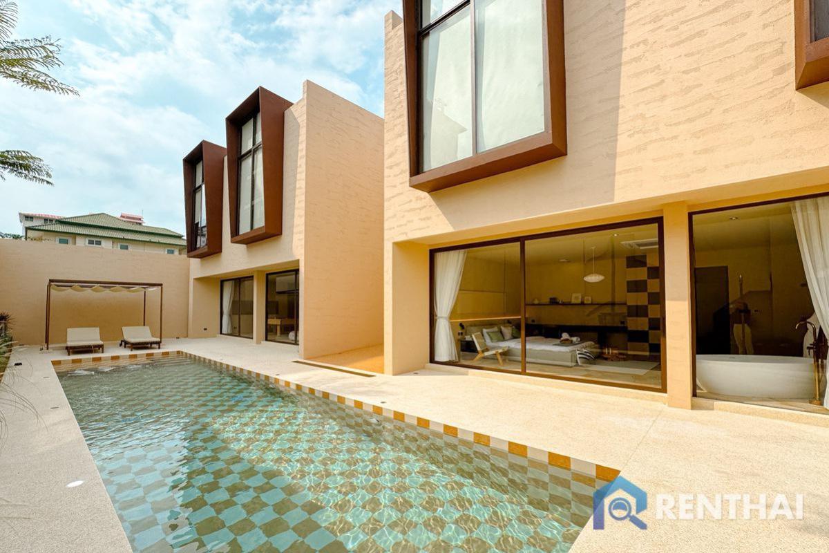 For SaleHousePattaya, Bangsaen, Chonburi : Discover Your Dream Modern Moroccan Pool Villa Near Jomtien!