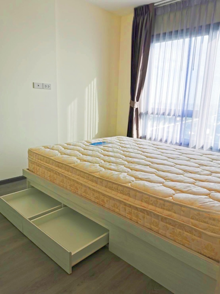 For RentCondoPattanakan, Srinakarin : Condo for rent, Rich park@triple station, beautiful room, ready to move in