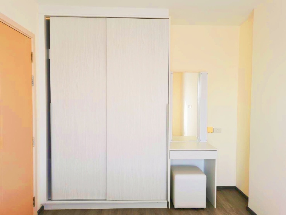 For RentCondoPattanakan, Srinakarin : Condo for rent, Rich park@triple station, beautiful room, ready to move in