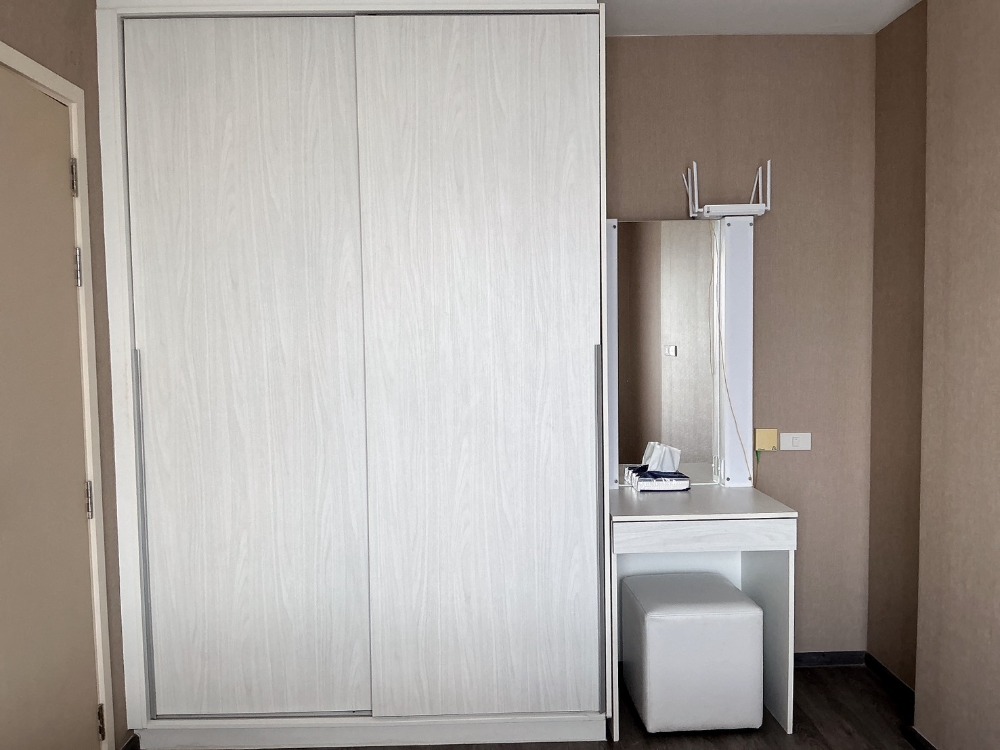 For RentCondoPattanakan, Srinakarin : Condo for rent, Rich park@triple station, beautiful room, ready to move in