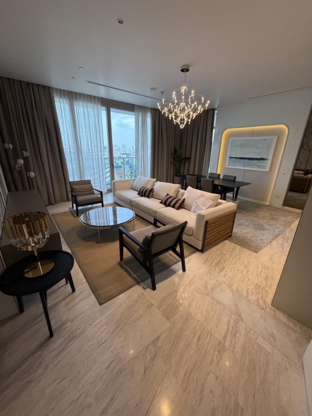ให้เช่าคอนโดสาทร นราธิวาส : Four Season Private  residence for rent ( pet friendly )