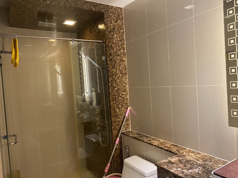 For SaleCondoPattaya, Bangsaen, Chonburi : For sale condo The Palm wongamat beach Front pattaya Foreigner quota (S03-1915)