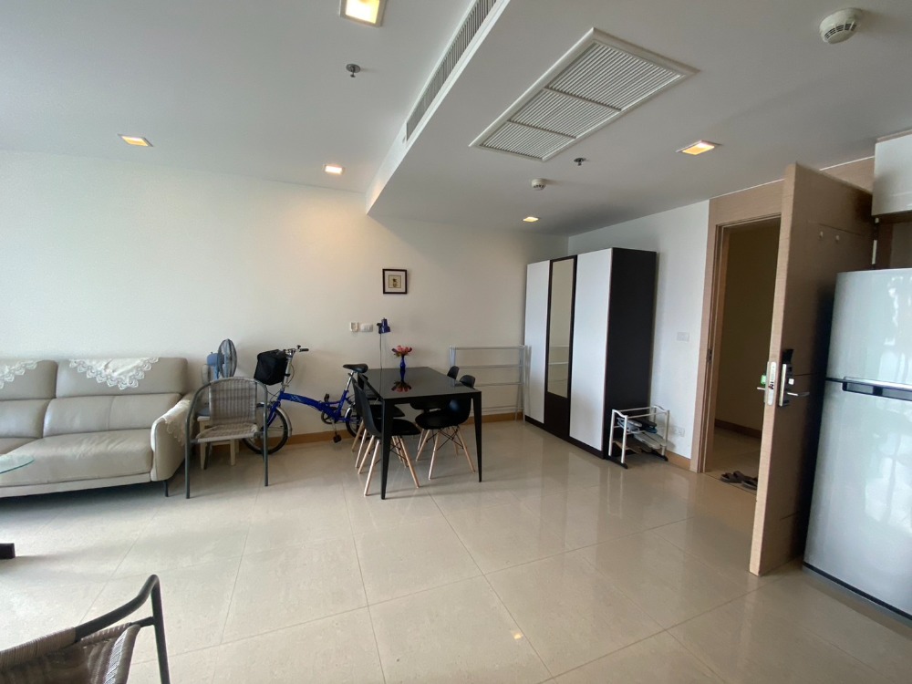 For SaleCondoPattaya, Bangsaen, Chonburi : For sale condo The Palm wongamat beach Front pattaya Foreigner quota (S03-1915)