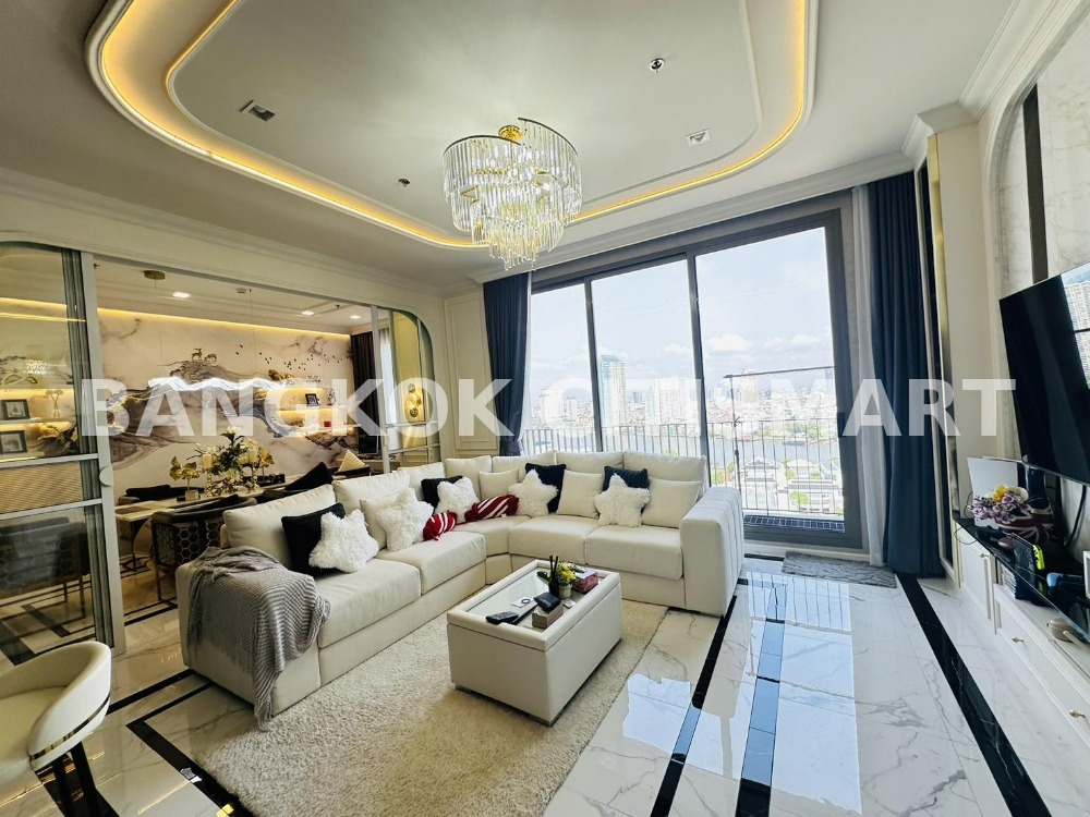 ขายคอนโดสาทร นราธิวาส : 💥ลด 3 ล้านนนนน 💥 Rare Item 3 Bedroom Type H213 ❗❗  ชั้นสูง วิวโค้งน้ำ  ทิศเหนือ + ทิศตะวันออก  ห้องเดียวในโครงการ  ตกแต่งครบ ขายพร้อมเฟอร์นิเจอร์⚡️  Rhythm เจริญกรุง พาวิลเลี่ยน ☎️ : 081-6548129