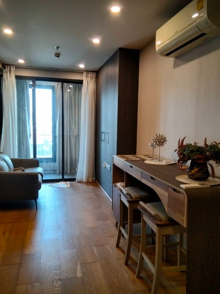 For RentCondoRatchathewi,Phayathai : Condo for RENT/SALE : Q Chidlom-Petchburi Size : 45 Sqm.  Type: 1 bedroom 1 bathroom (with bathtub) + Balcony