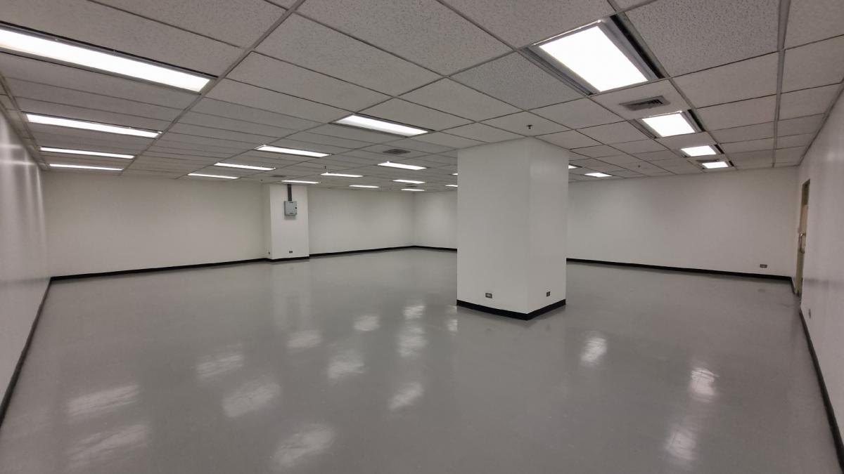 For RentOfficeSukhumvit, Asoke, Thonglor : [Asok] Office for rent, 11th floor, usable area 146 square meters, good condition, 625 baht/sq m. tng