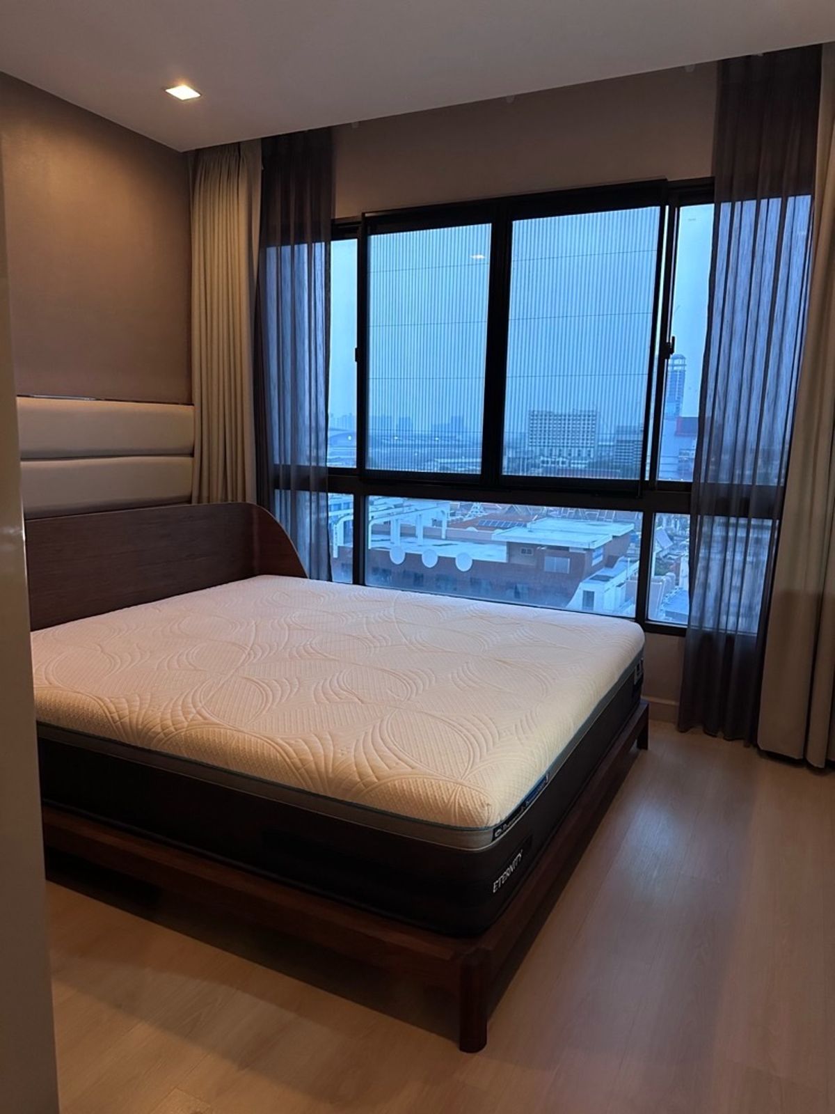 ขายคอนโดสะพานควาย จตุจักร : 3 นอน 2 น้ำ 85 ตรม ขาย 14.5 ล้าน เช่า 55,000 (ถูกกว่าตลาด)
