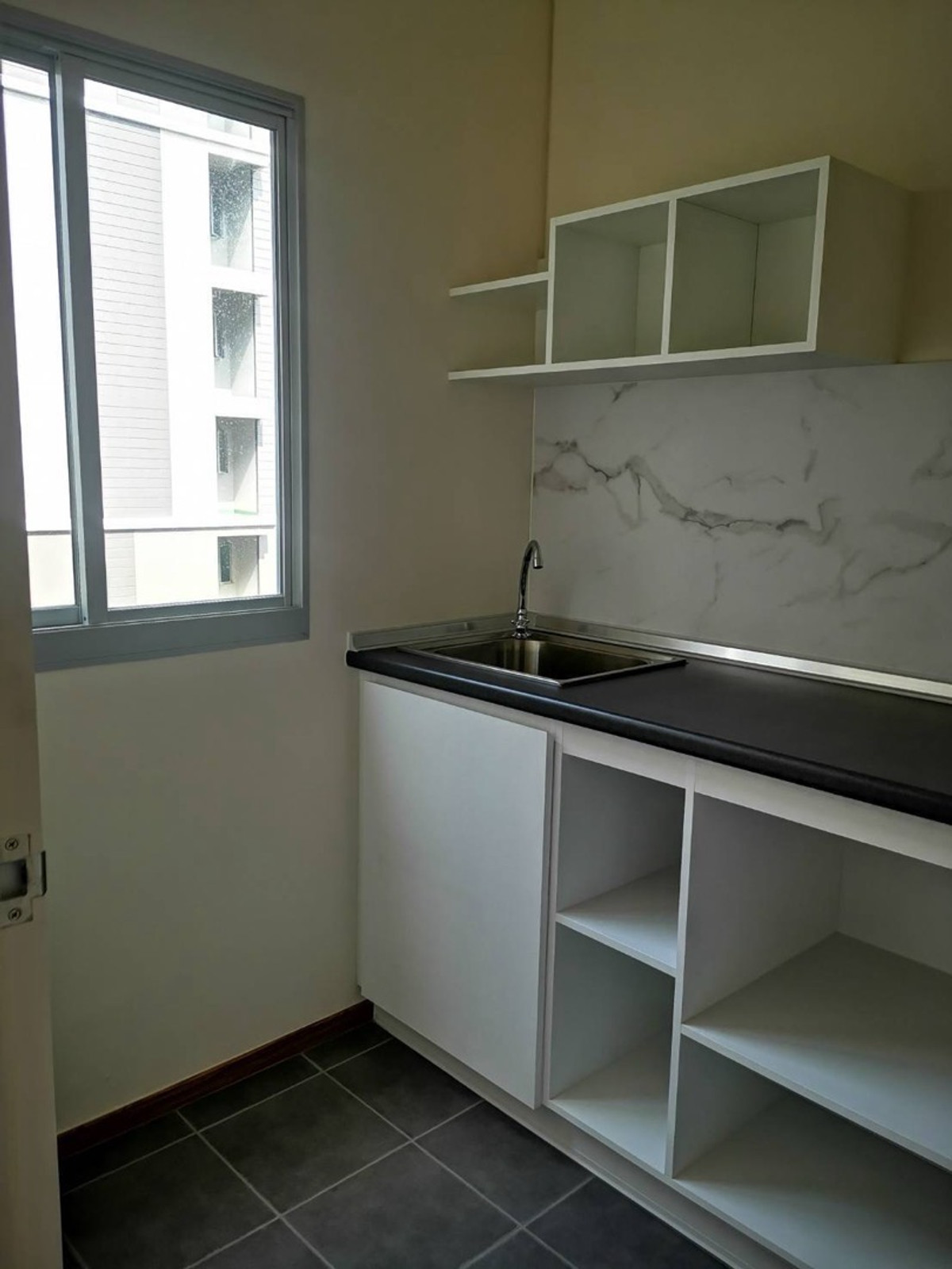 For RentCondoEakachai, Bang Bon : 🔆 For rent Lumpini Condo Town Ekachai 48 🌸🎀 Line OA: @ladaysai