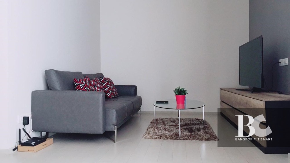 ขายคอนโดวิทยุ ชิดลม หลังสวน : ขายโนเบิล เพลินจิต Noble Ploenchit 2 Bedroom 70.58 Sq.m. 22.28 MB. ติดต่อ โบ 081-2450908